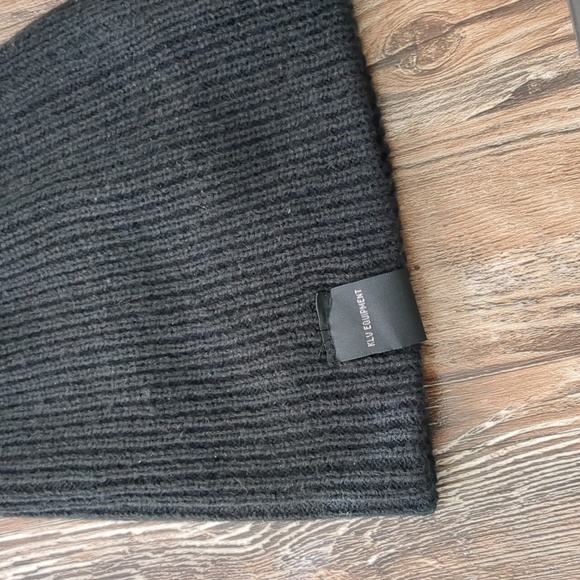 2 for $6 Bundle KLV Headwear Knitted Beanie Cap - Picture 3 of 4